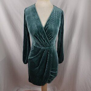 Merokeety Women Green Velvet Dress Size S